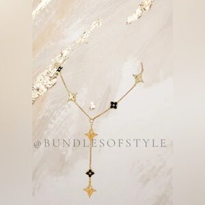 🌙 C622 - Elegant 18K Gold plated and Black Necklace